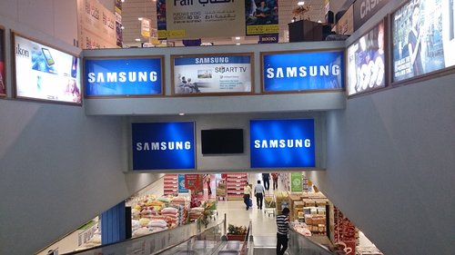 Instore_Branding_(4).JPG